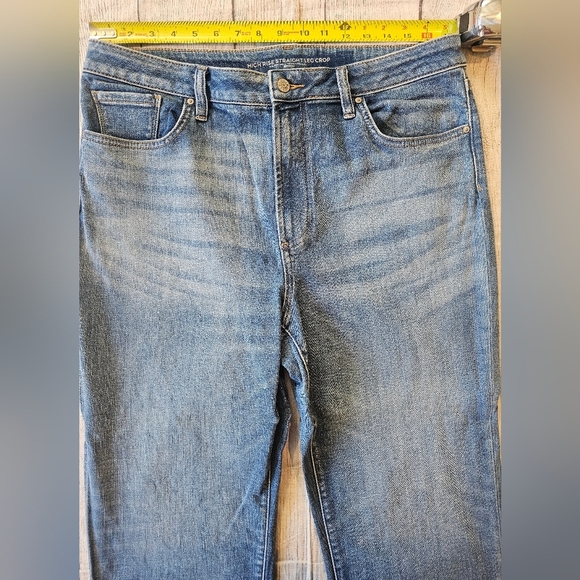 Chico's Women's Size 14R High Rise Straight Leg Crop Jeans Denim - Picture 7 of 9